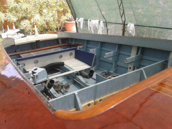 Ristrutturazione barche in legno